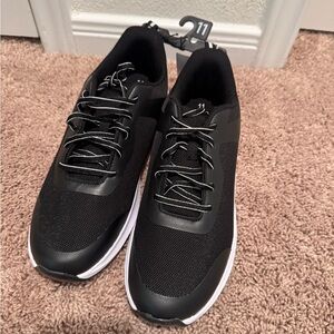 Men's Black Athletic Shoes